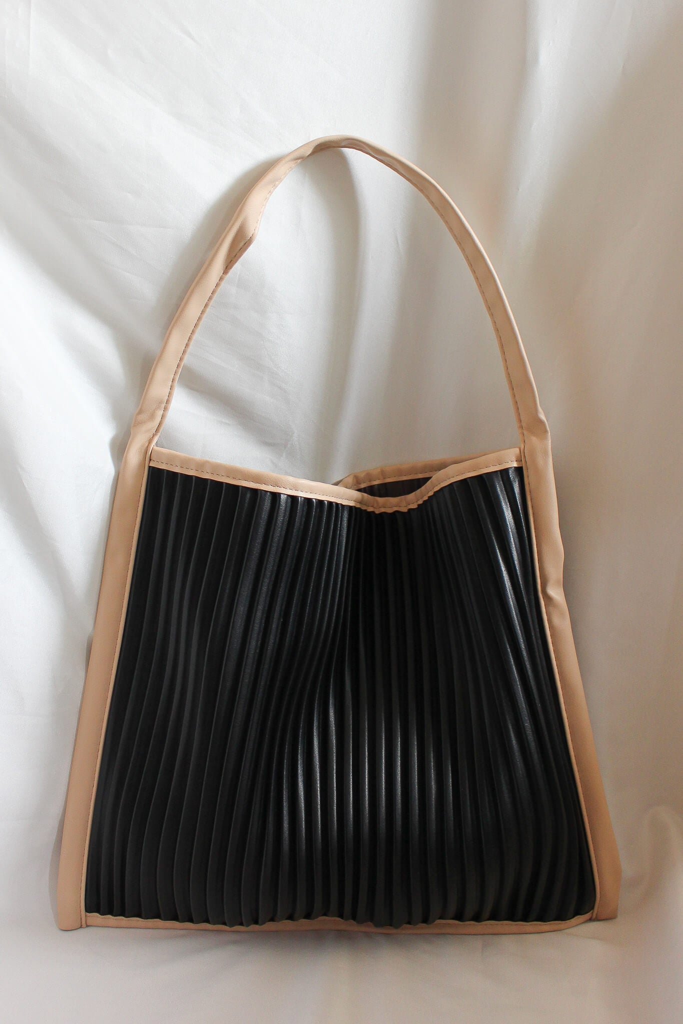 Pleated Tote Bag in Black | Women's Fashion | Bonn Singapore Online ...